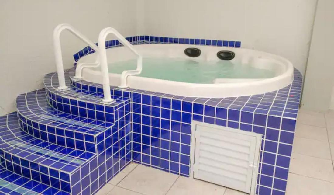 FlorianópolisApartamento Maravilhoso, Completo,1 Quarto Com Cama Queen E Sofa Retratil, Bi Cama Embutida, Colchao Extra, Vista Pro Mar, Dormem 5, Pe Na Areia, Jacuzzi, Piscina Wifi,Self Checkin, Automatizado公寓 外观 照片
